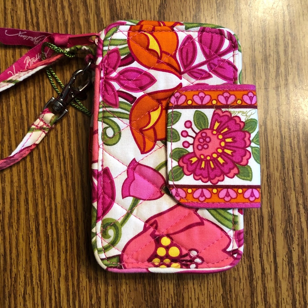 Vera Bradley Smartphone Wristlet